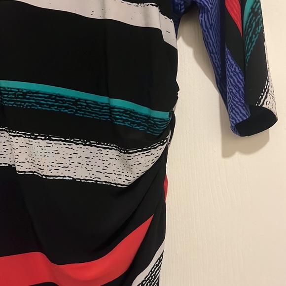 Kasper dress size 12, multicolored striped 3/4 sleeves, ruching on side - Picture 3 of 4